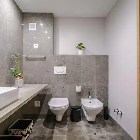 Marina Serenity Apartment